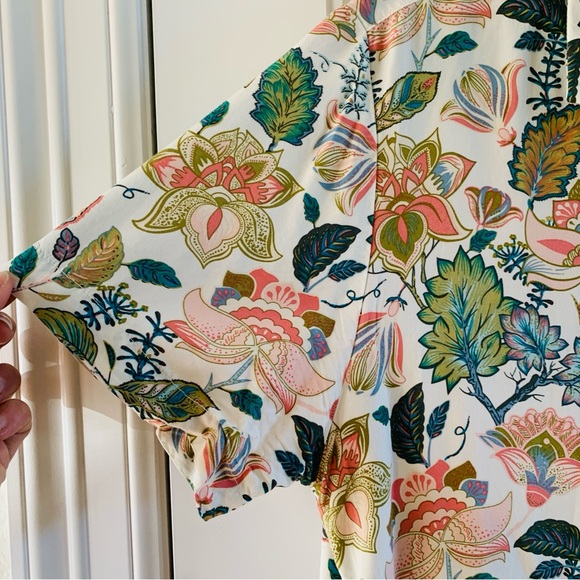 Cactus Man Floral Paisley Hawaiian Casual Short Sleeve Button Down Shirt | Large - Picture 6 of 6